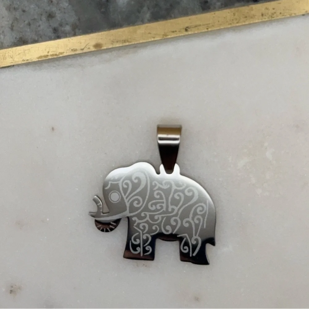 Stainless Steel Jewelry Silver tone Elephant Pendant 🐘 - Picture 5 of 7